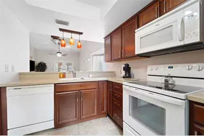 11511 113th Street #21D, Largo, FL 33778 - Photo 7