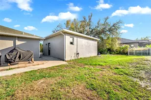 1811 Butch Cassidy Trail, Wimauma, FL 33598 - Photo 45