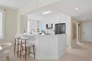 7932 Sailboat Key Blvd S, South Pasadena, FL 33707 - Photo 9