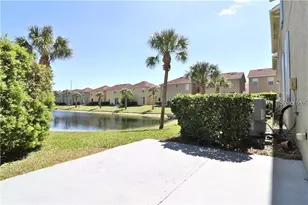 10217 Dolce Vista Dr NE, Saint Petersburg, FL 33702 - Photo 11