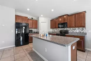 16902 Peaceful Valley Dr, Wimauma, FL 33598 - Photo 11