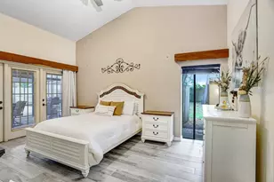 504 Triple Crown Ct, Seffner, FL 33584 - Photo 19