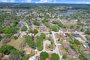 504 Triple Crown Ct, Seffner, FL 33584 - Photo 11