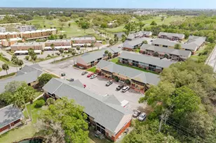 200 Country Club Dr, Largo, FL 33771 - Photo 35