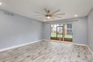 200 Country Club Dr, Largo, FL 33771 - Photo 13