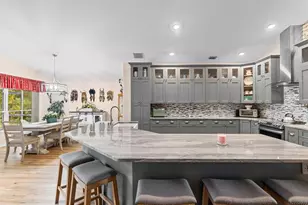 5235 Pond View Ct, Zephyrhills, FL 33541 - Photo 13