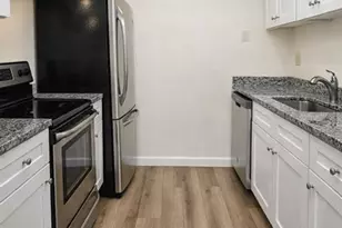 1712 Belleair Forest Dr, Belleair, FL 33756 - Photo 3