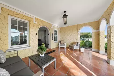 2050 Coffee Pot Boulevard NE, Saint Petersburg, FL 33704 - Photo 5