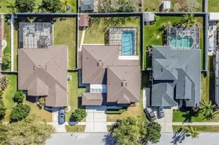 2817 Rolling Acres Pl, Valrico, FL 33596 - Photo 3