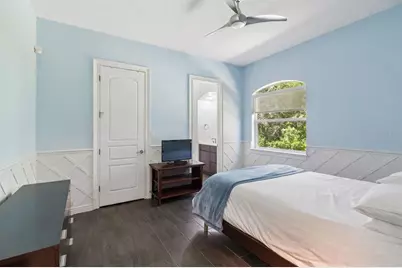 17008 Madres De Avila, Tampa, FL 33613 - Photo 31