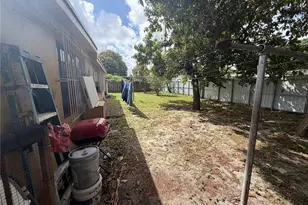 9590 NW 33rd Ave, Miami, FL 33147 - Photo 37