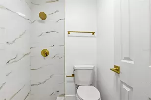 10217 N Pawnee Ave, Tampa, FL 33617 - Photo 37