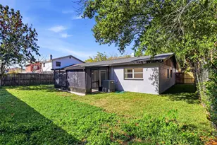 10217 N Pawnee Ave, Tampa, FL 33617 - Photo 51