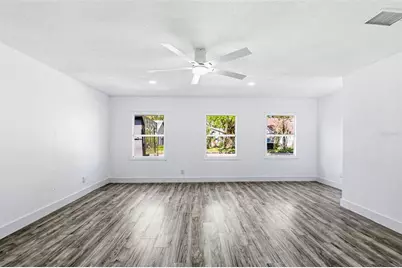 10217 N Pawnee Avenue, Tampa, FL 33617 - Photo 25