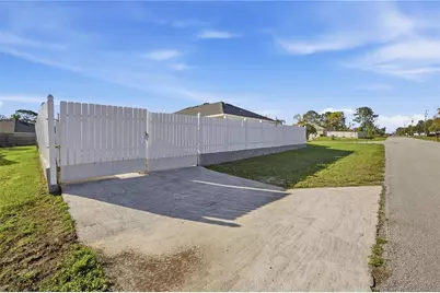 14185 Dorado Street, Spring Hill, FL 34609 - Photo 31