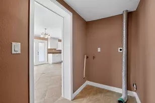 3302 River Cove Dr, Tampa, FL 33614 - Photo 31