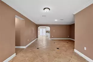 3302 River Cove Dr, Tampa, FL 33614 - Photo 11