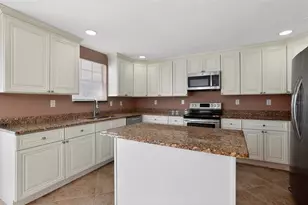 3302 River Cove Dr, Tampa, FL 33614 - Photo 17