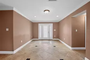3302 River Cove Dr, Tampa, FL 33614 - Photo 7