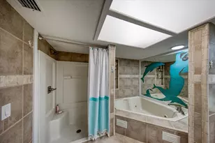 13703 Oak Forest Blvd N, Seminole, FL 33776 - Photo 19