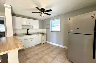 2035 Edgewater Dr, Clearwater, FL 33755 - Photo 3