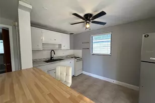 2035 Edgewater Dr, Clearwater, FL 33755 - Photo 5