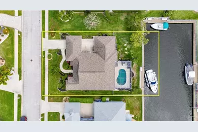 4720 Clipper Drive, Bradenton, FL 34208 - Photo 13