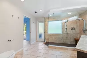 5208 Laurel Pointe Dr, Valrico, FL 33596 - Photo 25