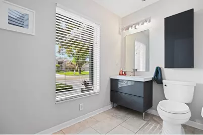 5208 Laurel Pointe Drive, Valrico, FL 33596 - Photo 29