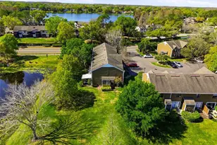 16511 Lake Brigadoon Cir, Tampa, FL 33618 - Photo 3