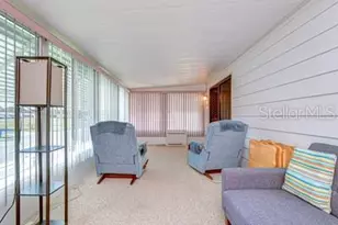 35909 Bueno Dr, Zephyrhills, FL 33541 - Photo 9