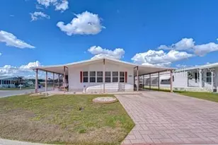 35909 Bueno Dr, Zephyrhills, FL 33541 - Photo 17