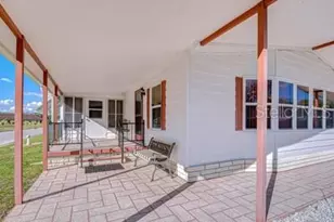 35909 Bueno Dr, Zephyrhills, FL 33541 - Photo 23