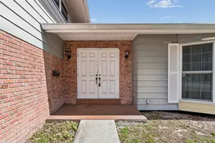 2027 Park St N, Saint Petersburg, FL 33710 - Photo 7