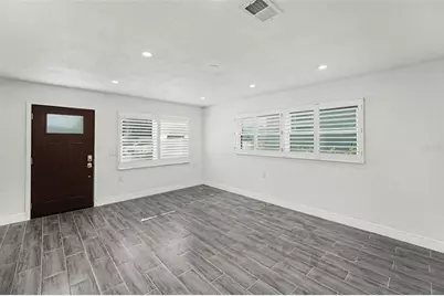 318 Bath Street, Tarpon Springs, FL 34689 - Photo 5