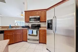 2402 Dryer Ave, Largo, FL 33770 - Photo 11