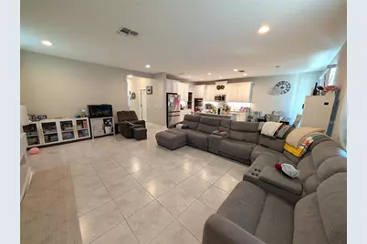 7545 Pool Compass Loop, Wesley Chapel, FL 33545 - Photo 5