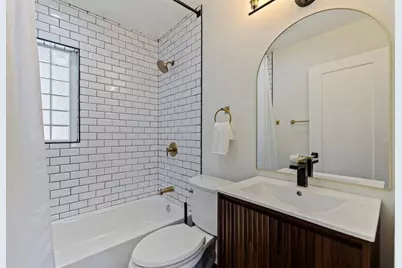 737 62nd Avenue N, Saint Petersburg, FL 33702 - Photo 15