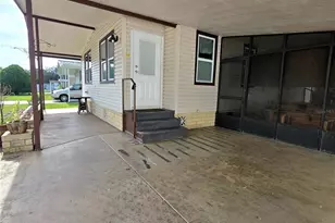 37408 Marta Ave, Zephyrhills, FL 33542 - Photo 9