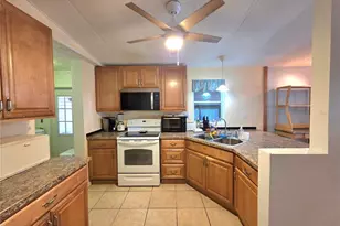 37408 Marta Ave, Zephyrhills, FL 33542 - Photo 19