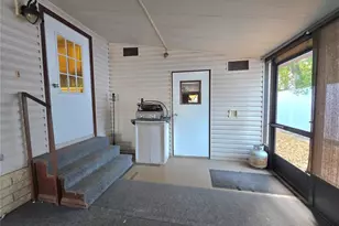 37408 Marta Ave, Zephyrhills, FL 33542 - Photo 25