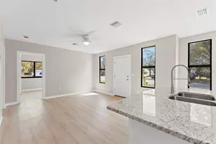 3901 45th Ave N, Saint Petersburg, FL 33714 - Photo 5