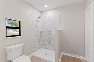 3901 45th Ave N, Saint Petersburg, FL 33714 - Photo 23