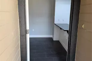 4015 Ashford Green Pl, Tampa, FL 33613 - Photo 29