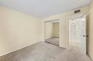 14319 Hanging Moss Cir, Tampa, FL 33613 - Photo 17