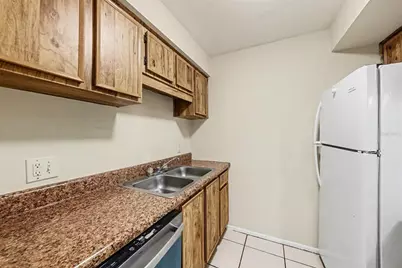 14319 Hanging Moss Circle #101, Tampa, FL 33613 - Photo 13