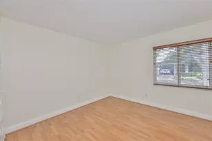 2004 Halidom Way, Sun City Center, FL 33573 - Photo 29