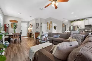 6905 Old Benton Dr, Apollo Beach, FL 33572 - Photo 9