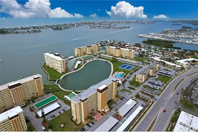 4650 Cove Circle #209, Saint Petersburg, FL 33708 - Photo 31