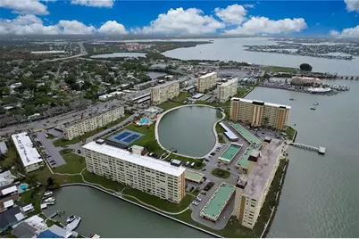 4650 Cove Circle #209, Saint Petersburg, FL 33708 - Photo 35